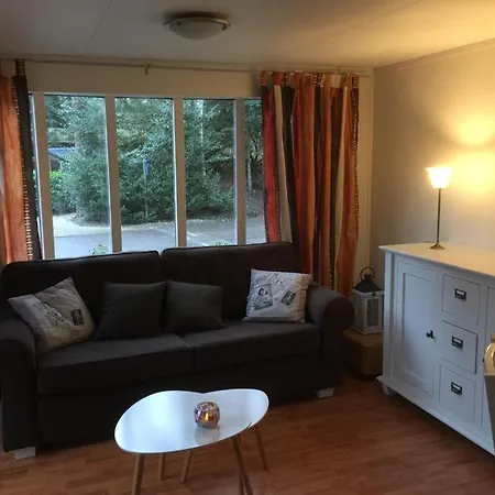 Vrijstaand Chalet 7 Apartamento